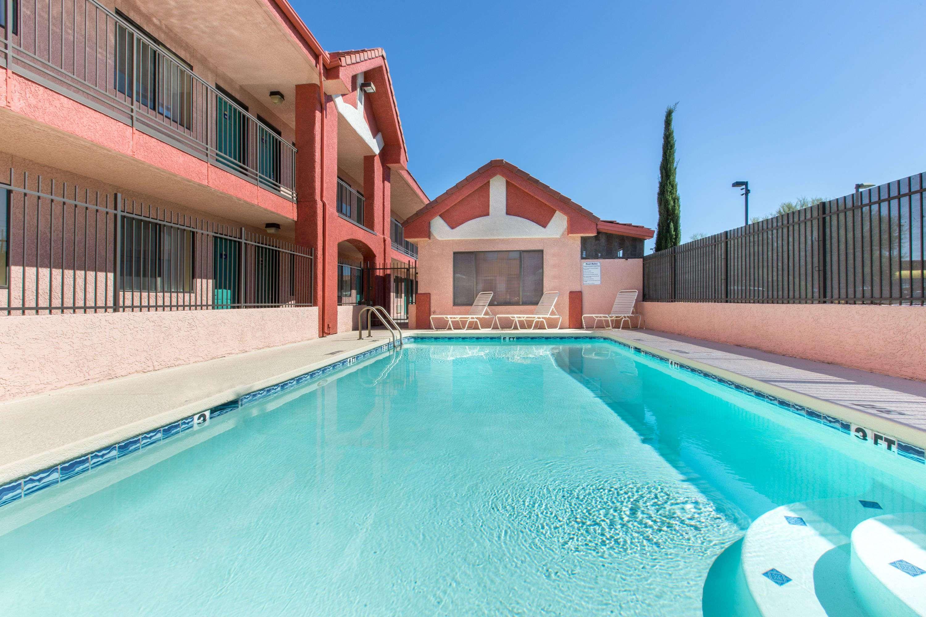 Days Inn By Wyndham Tucson Airport Exteriér fotografie