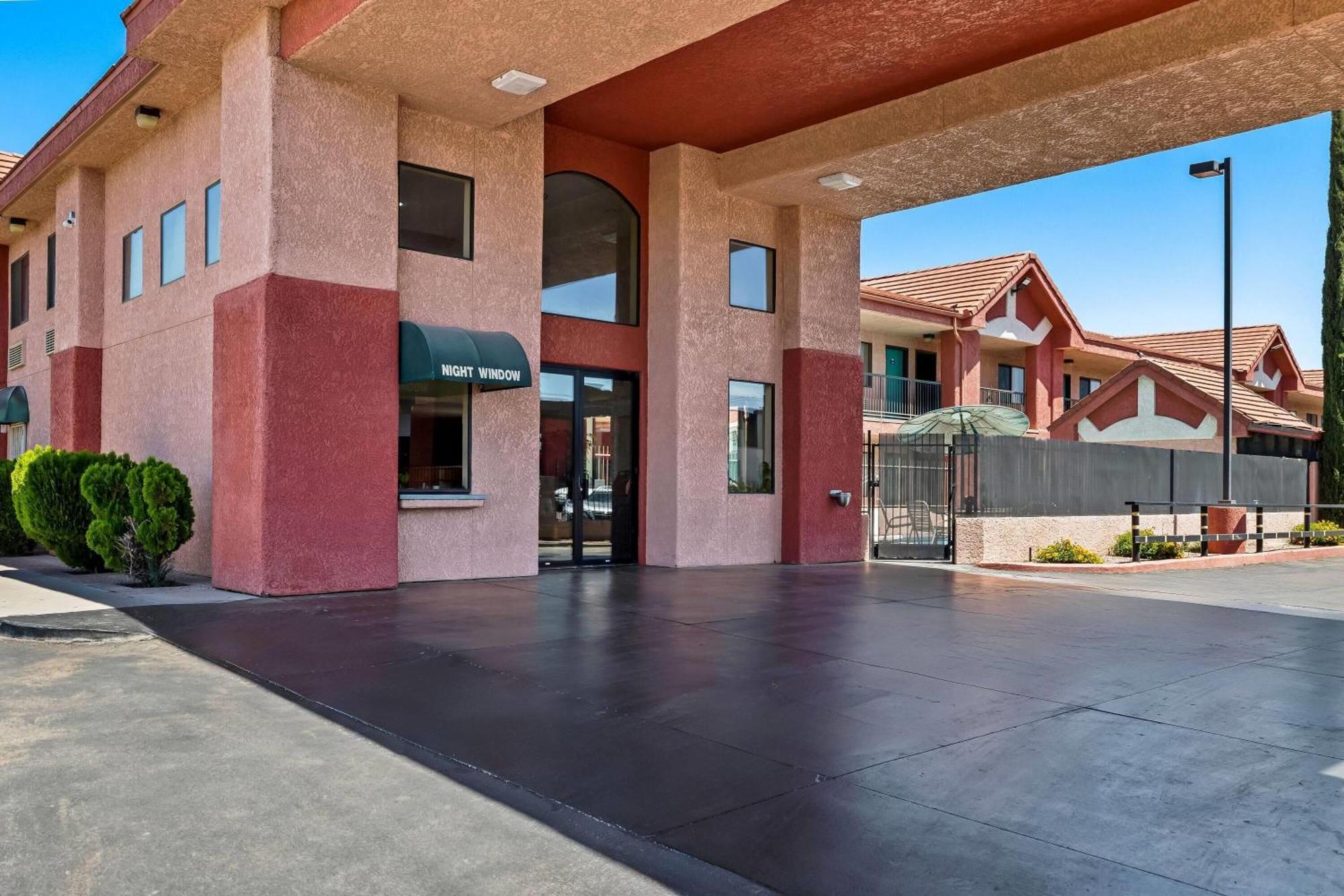 Days Inn By Wyndham Tucson Airport Exteriér fotografie